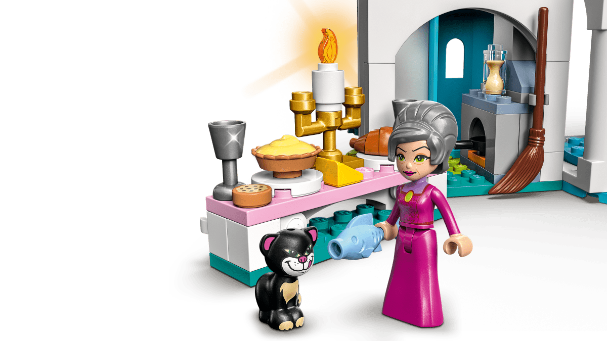LEGO 43206 Tuhkimon ja prinssi Uljaan linna - ALETUU.FI