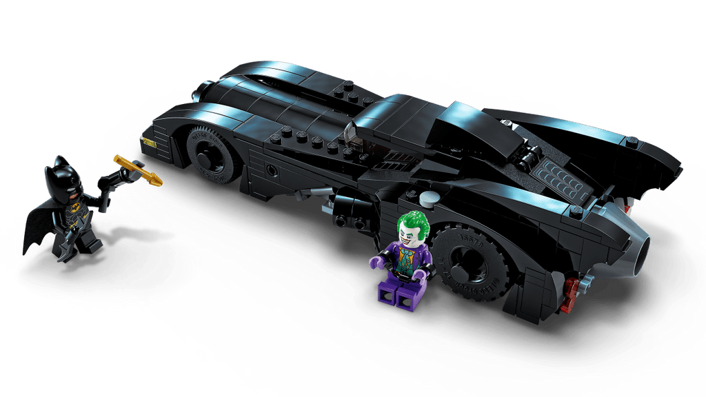 LEGO 76224 Batmobile™-takaa-ajo: Batman™ vastaan The Joker™ - ALETUU.FI